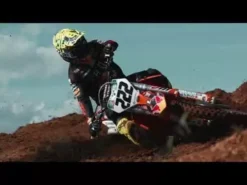 100% Armega Goggle Racr / HiPER Mirror Silver Lens 8 100% Armega Goggle Racr / HiPER Mirror Silver Lens -UFO Shop hqdefault 13 105 jpg