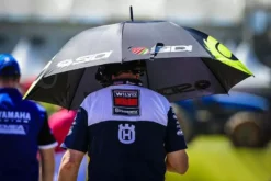 Sidi Umbrella Black Fluo Yellow -UFO Shop sidi motocross umbrella black fluo yellow action jpg